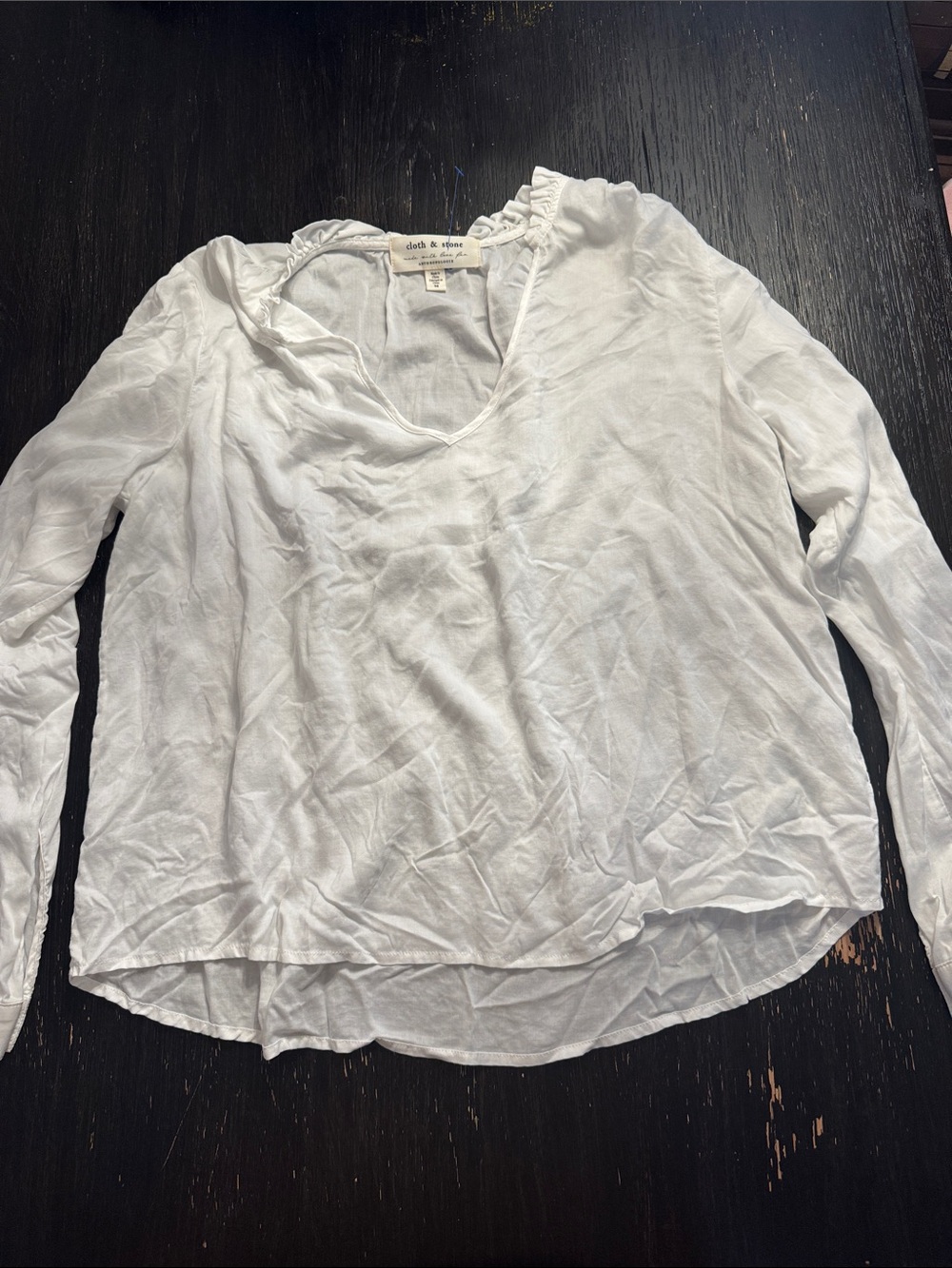 cloth & stone Anthropologie White V-Neck Long Sleeve Top